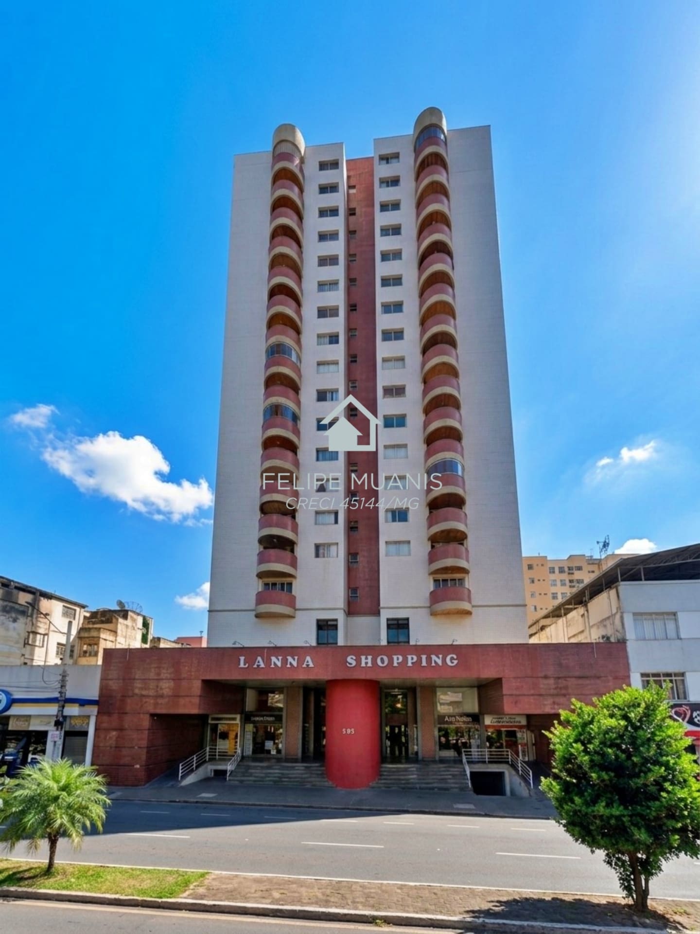 135m² no 11º andar com Vista Definitiva para a Praça de Palmeiras 📍