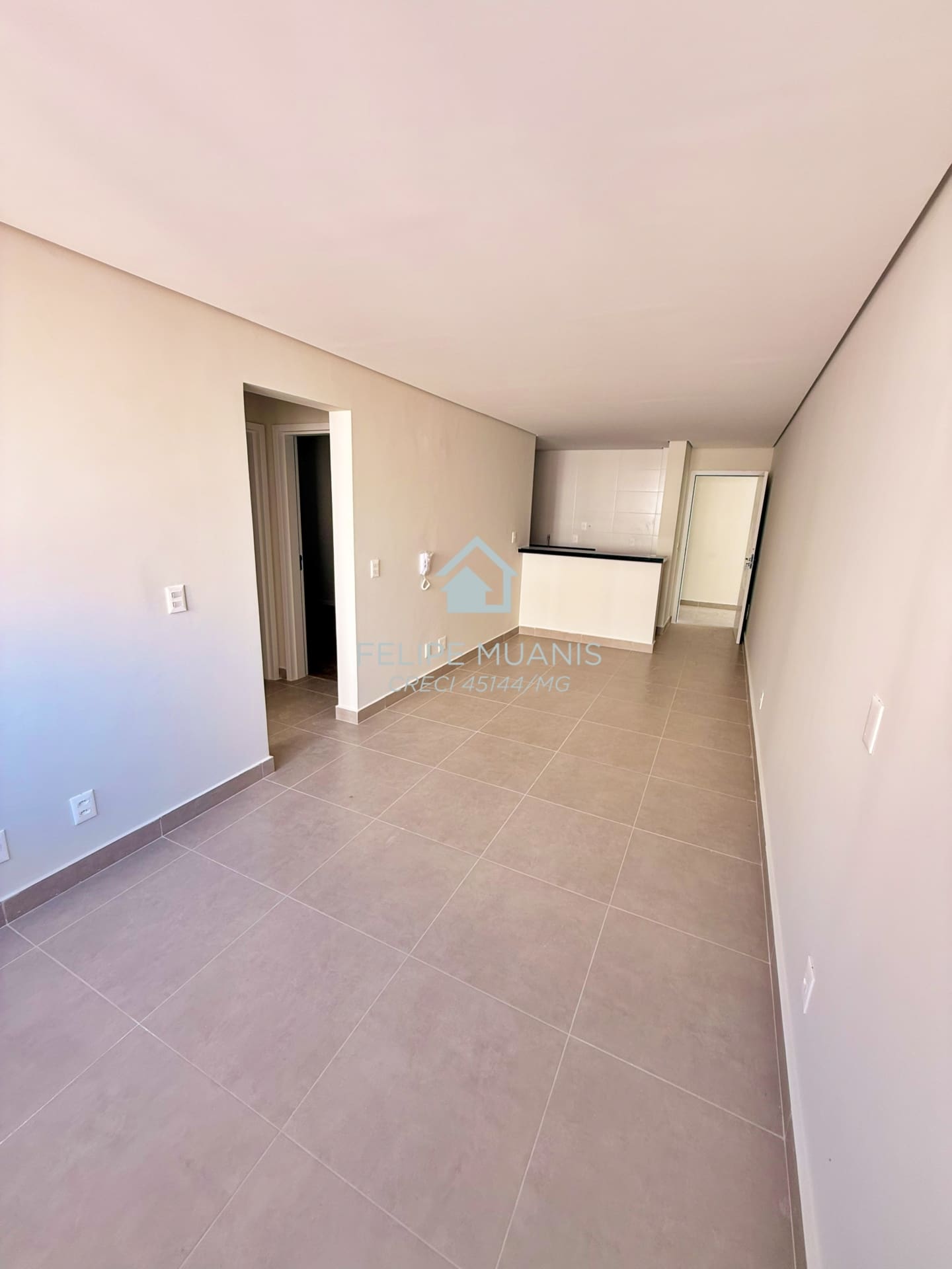 12 71m² no Santo Antônio: 04 unidades disponíveis no Edifício Jardim das Rosas. Escolha o seu andar.