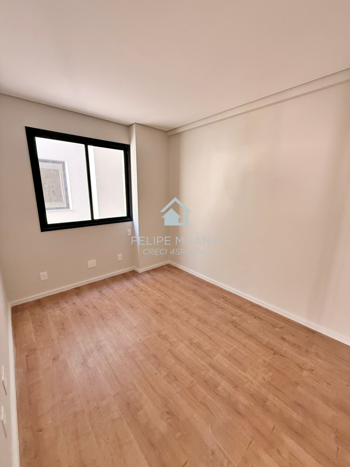 13 71m² no Santo Antônio: 04 unidades disponíveis no Edifício Jardim das Rosas. Escolha o seu andar.