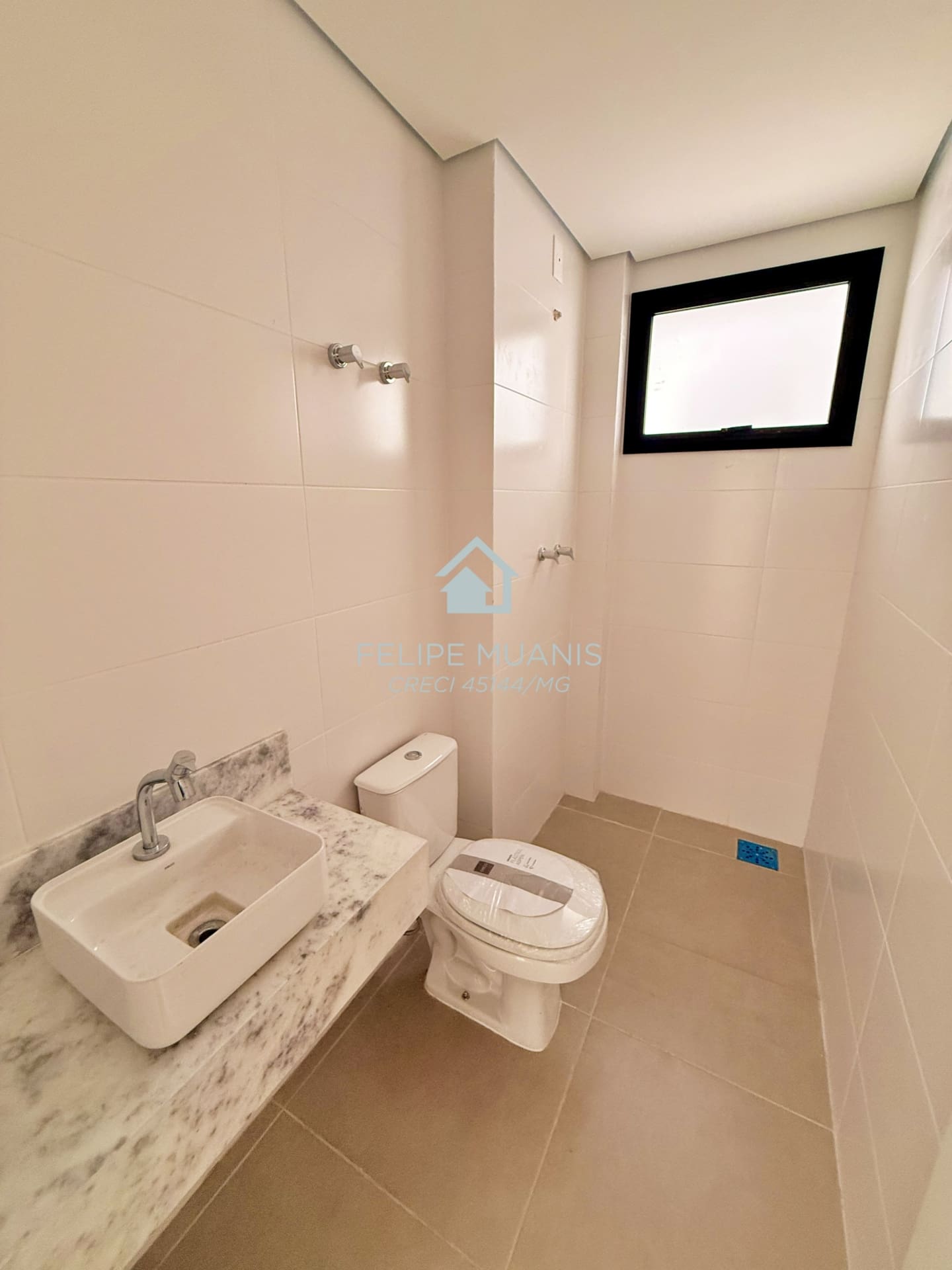 14 71m² no Santo Antônio: 04 unidades disponíveis no Edifício Jardim das Rosas. Escolha o seu andar.