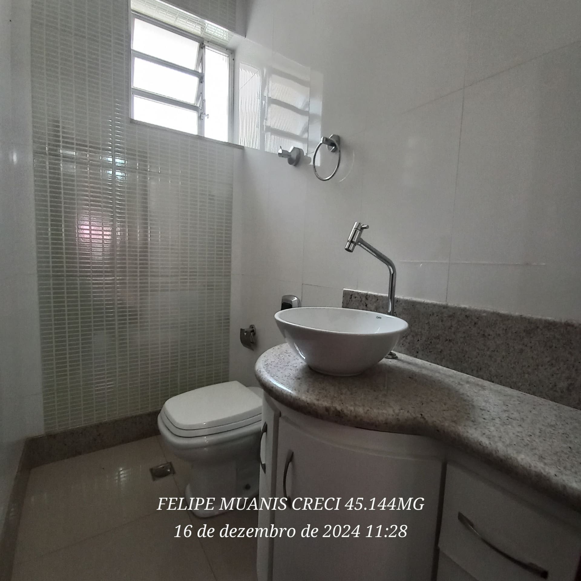 Casa Triplex de 320 m² no Centro de Palmeiras | Alto Padrão