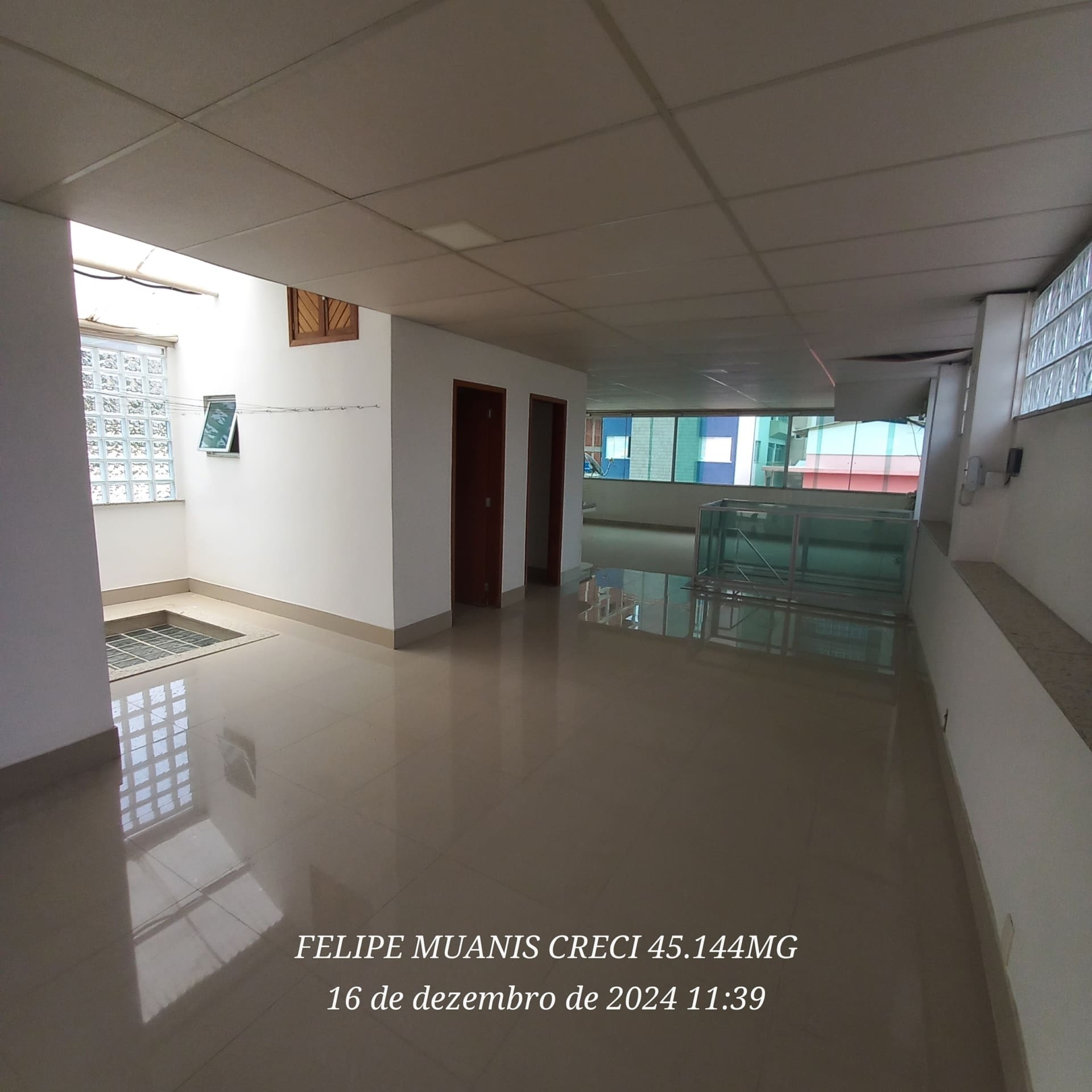 Casa Triplex de 320 m² no Centro de Palmeiras | Alto Padrão