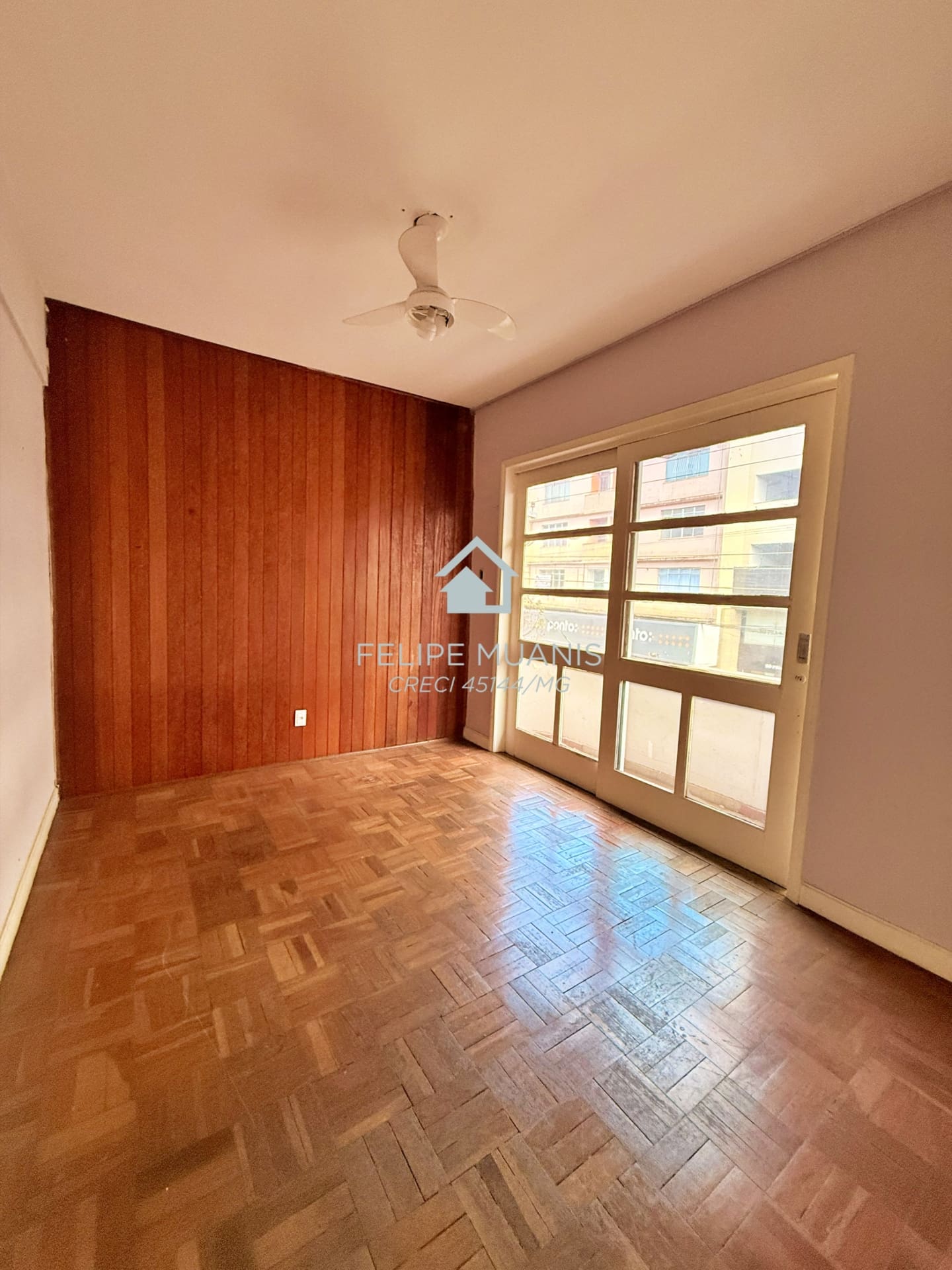 Apto de 235 m² no Bairro Palmeiras | Sem Condomínio