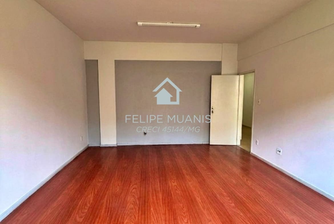 Espaço estratégico para o seu negócio no Centro de Ponte Nova. 📍
