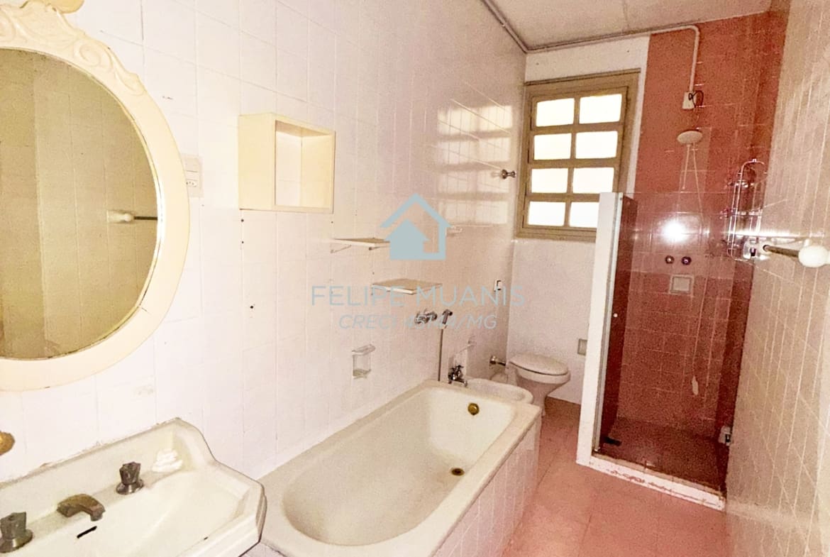 Apto de 235 m² no Bairro Palmeiras | Sem Condomínio
