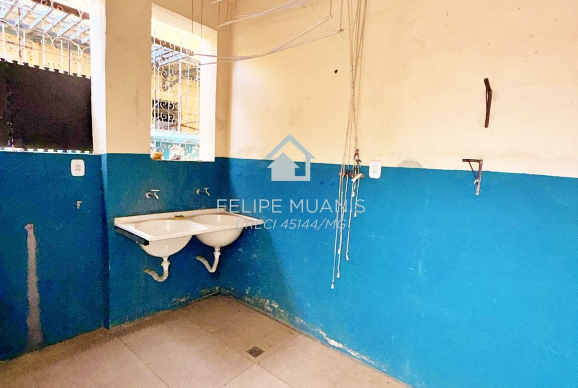 Apto de 235 m² no Bairro Palmeiras | Sem Condomínio