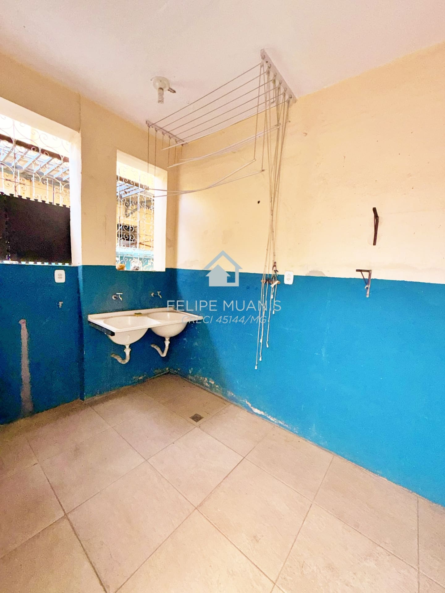 Apto de 235 m² no Bairro Palmeiras | Sem Condomínio