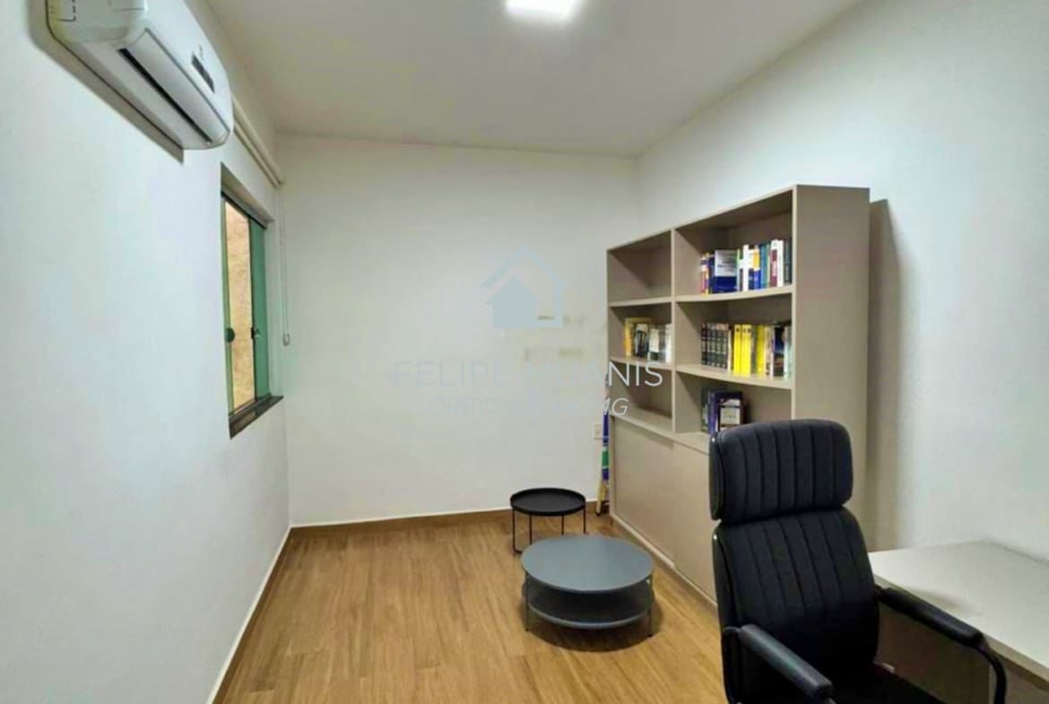 Apartamento 96m² no Bairro Jardim com elevador.