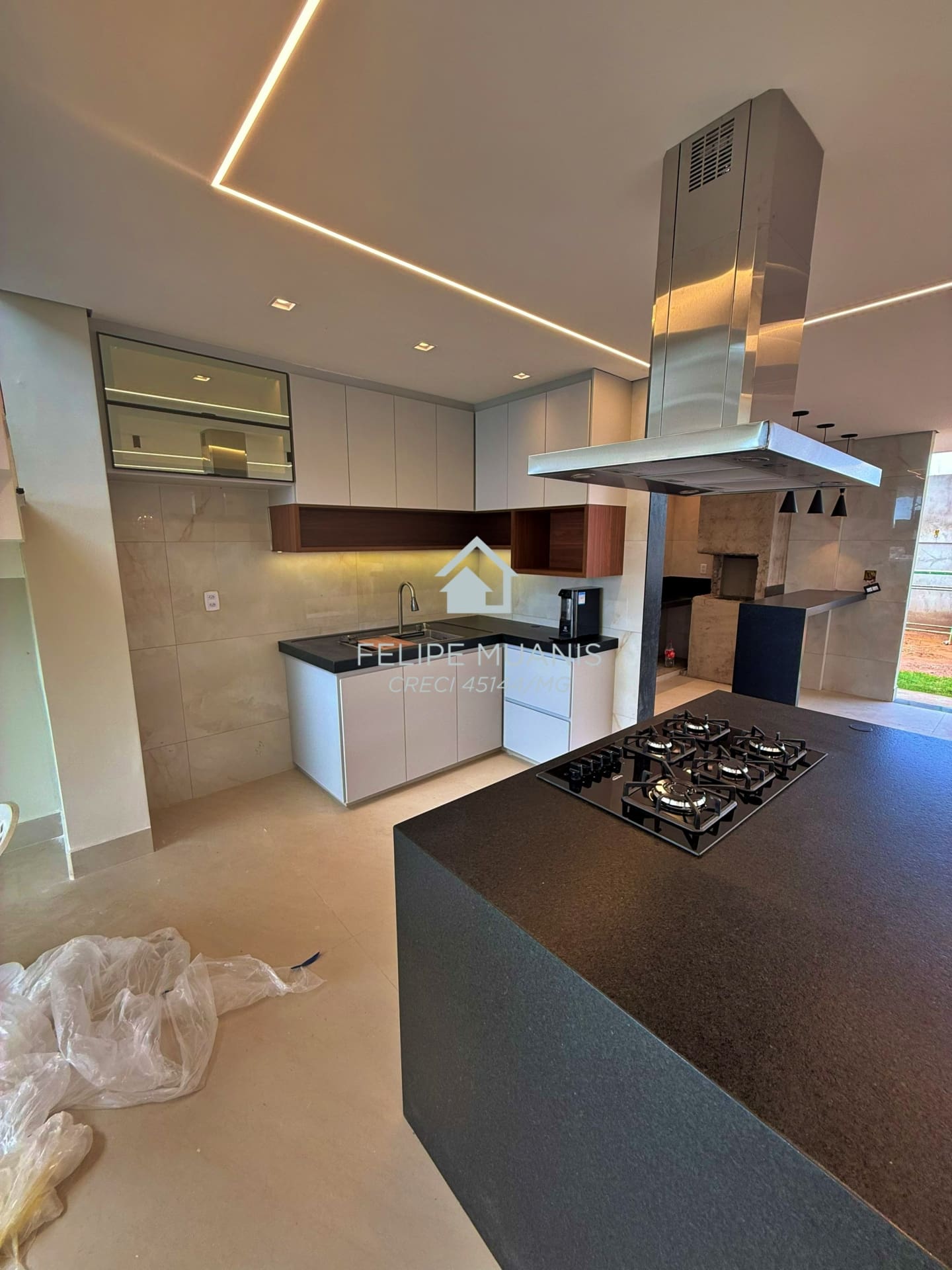 🏡 SOFISTICAÇÃO, MODERNIDADE E UMA VISTA DE TIRAR O FÔLEGO! ✨
