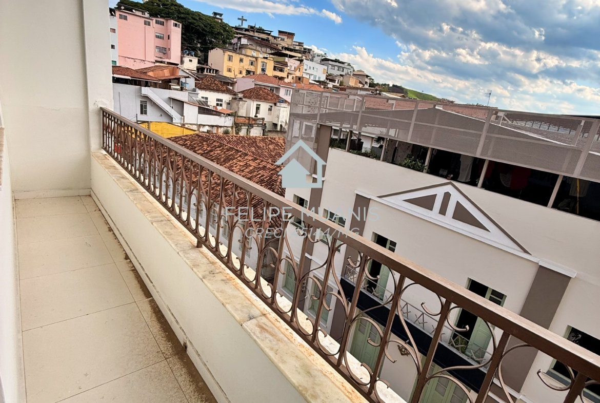 🏡 ESPAÇO, CONFORTO E LOCALIZAÇÃO PRIVILEGIADA NO CENTRO! ✨