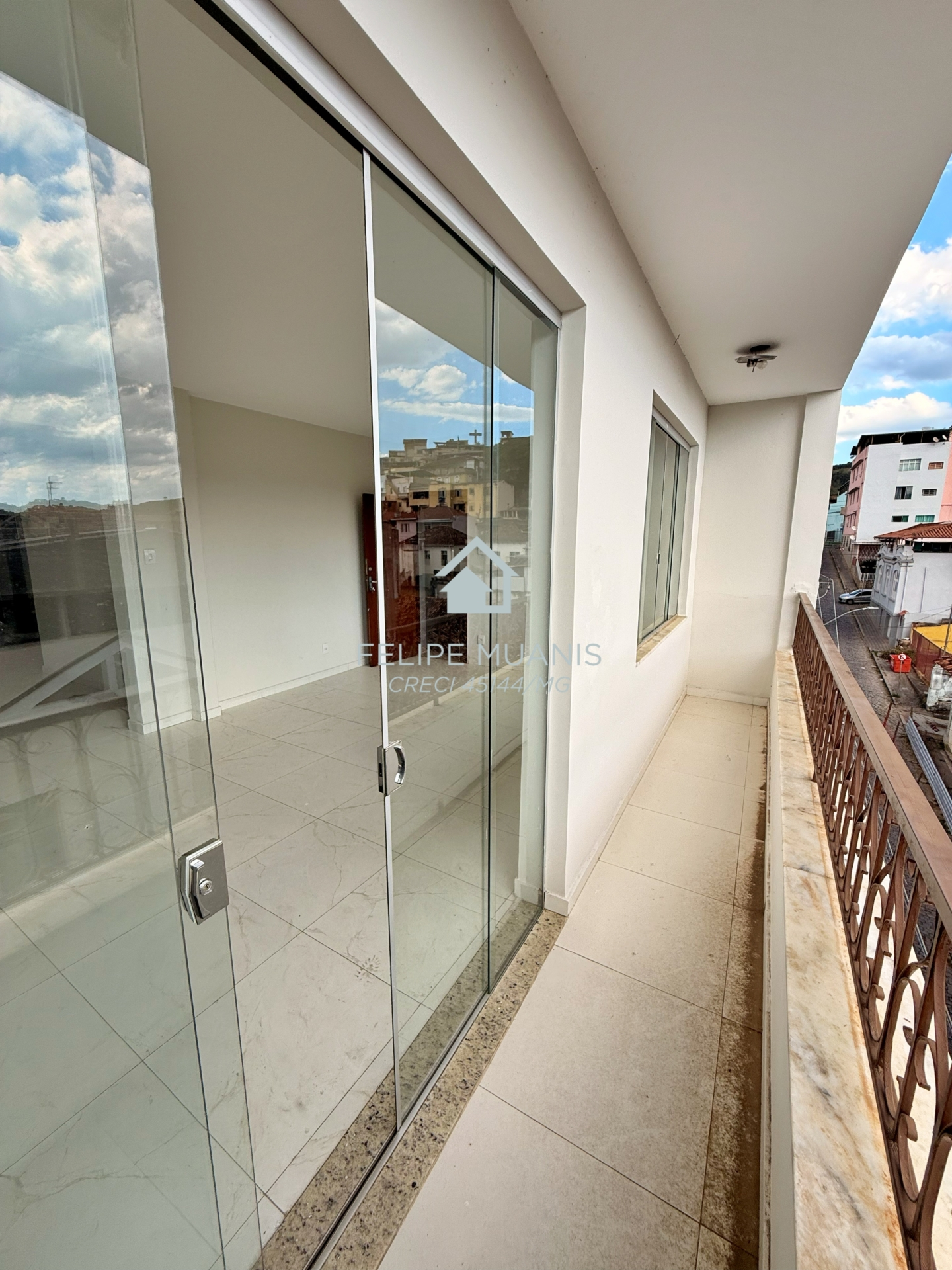 🏡 ESPAÇO, CONFORTO E LOCALIZAÇÃO PRIVILEGIADA NO CENTRO! ✨