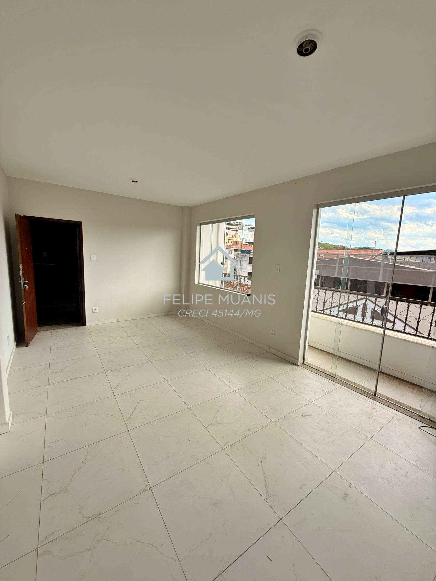 🏡 ESPAÇO, CONFORTO E LOCALIZAÇÃO PRIVILEGIADA NO CENTRO! ✨