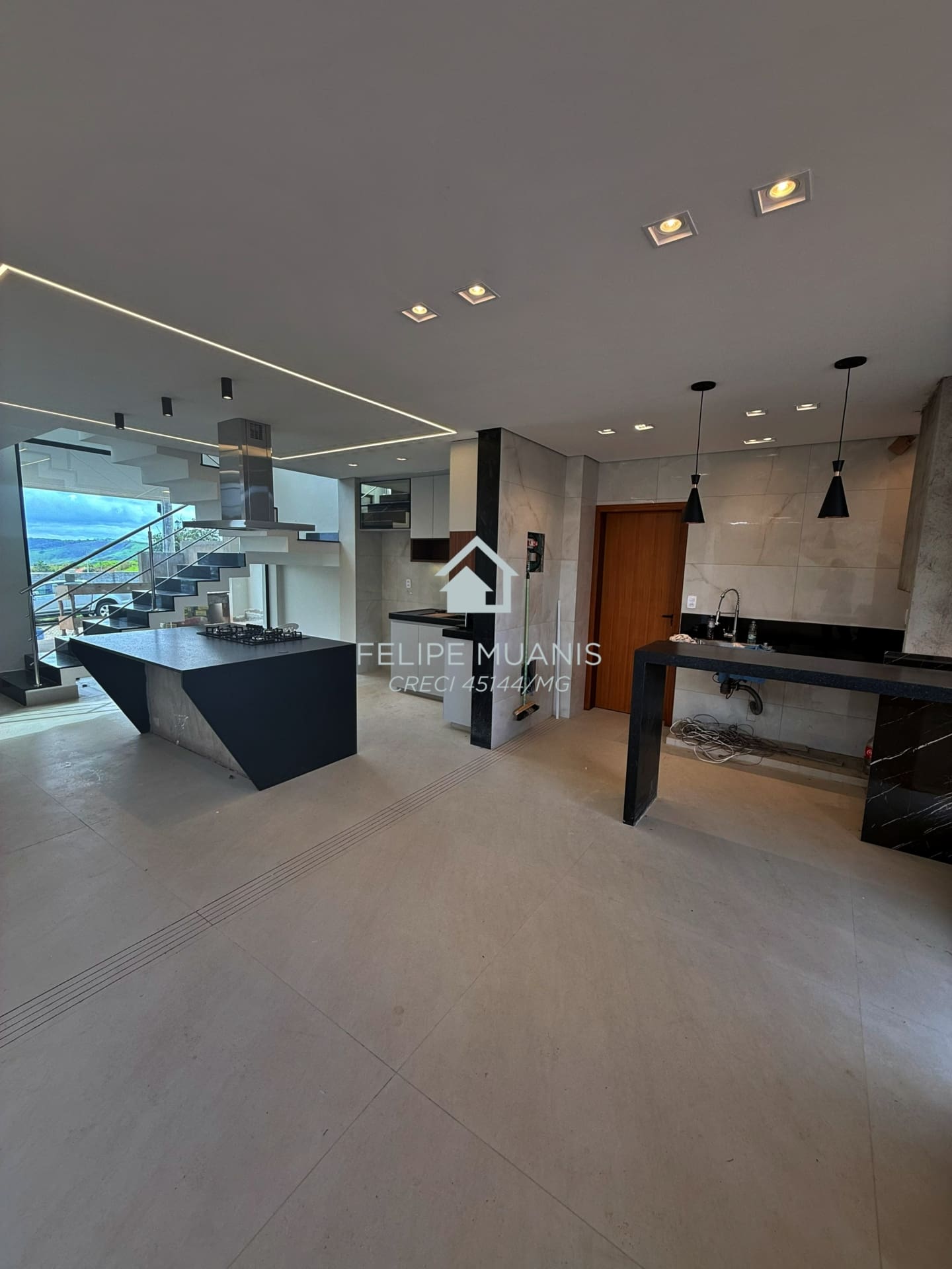 🏡 SOFISTICAÇÃO, MODERNIDADE E UMA VISTA DE TIRAR O FÔLEGO! ✨