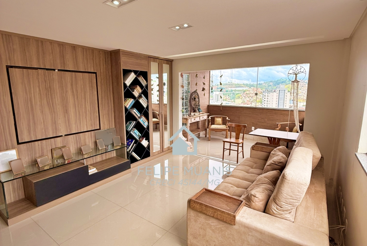 ✨ SOFISTICAÇÃO, CONFORTO E UMA VISTA PANORÂMICA PARA CHAMAR DE SUA! 🏡